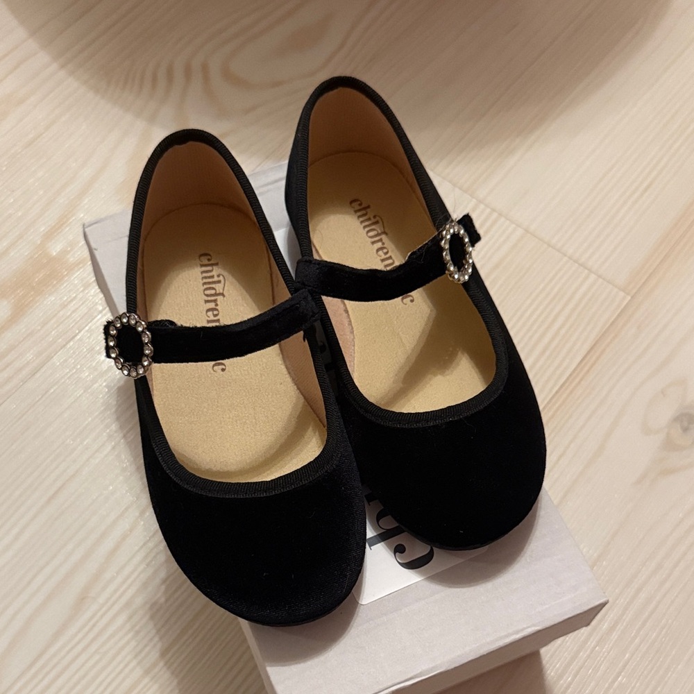 Black Velvet Mary Jane Shoes